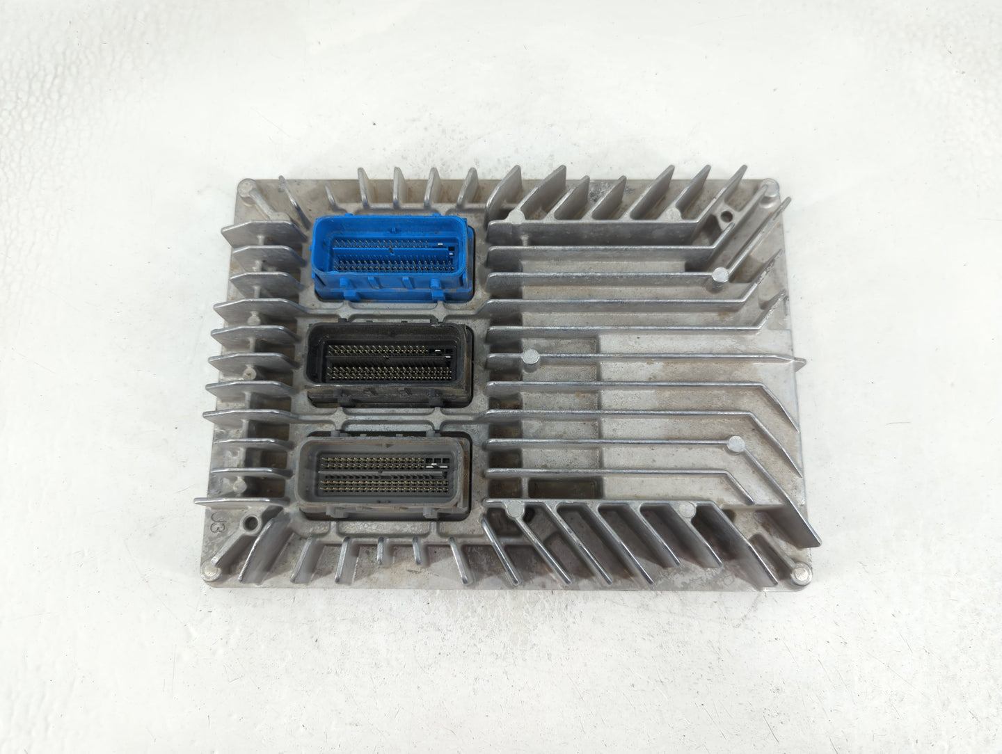 2017 Chevrolet Equinox PCM Engine Control Computer ECU ECM PCU OEM P/N:12667002 12667189 Fits Fits 2018 2019 2020 OEM Used A