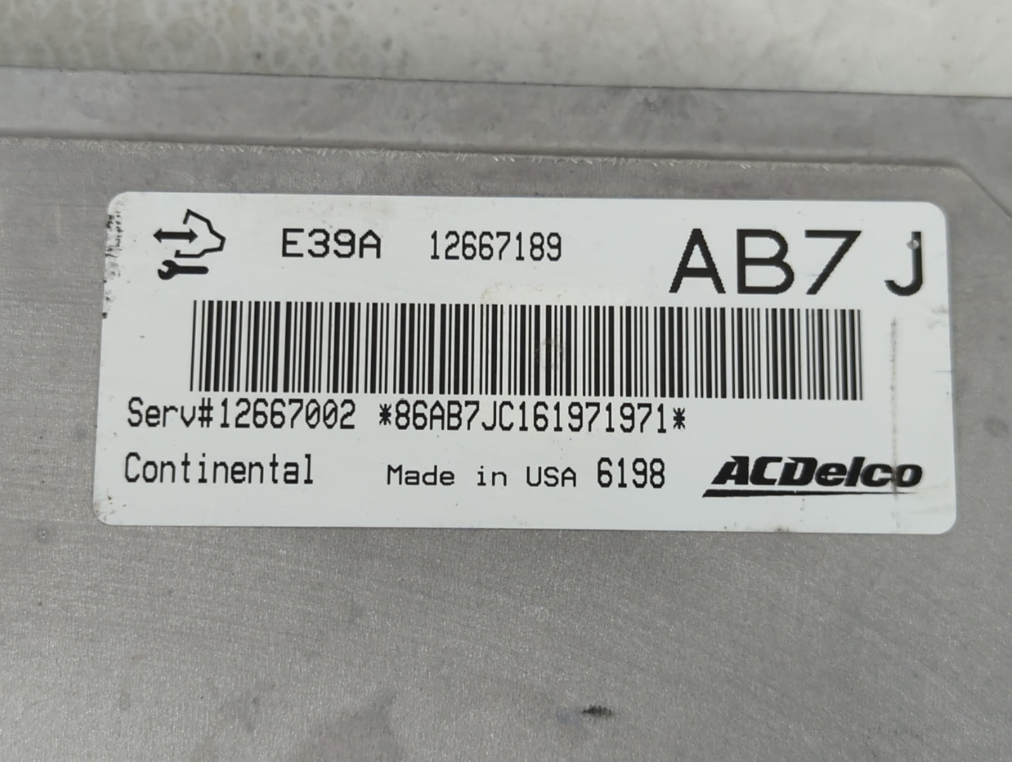 2017 Chevrolet Equinox PCM Engine Control Computer ECU ECM PCU OEM P/N:12667002 12667189 Fits Fits 2018 2019 2020 OEM Used A