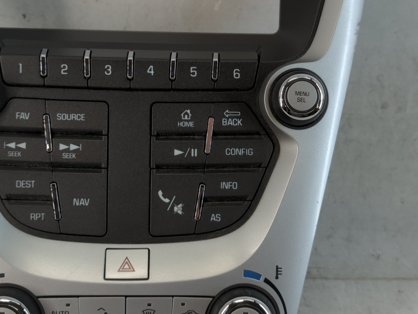 2016-2017 Chevrolet Equinox Radio AM FM Cd Player Receiver Replacement P/N:84096694 Fits Fits 2016 2017 OEM Used Auto Parts 