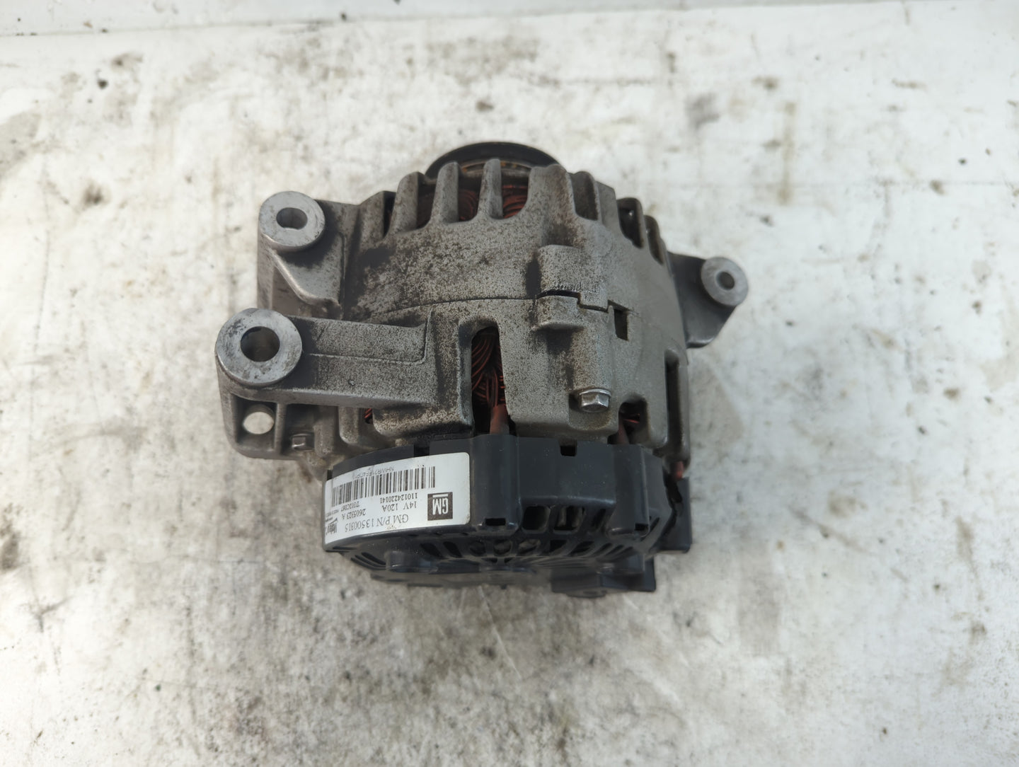 2010-2017 Chevrolet Equinox Alternator Replacement Generator Charging Assembly Engine OEM P/N:13500315 Fits OEM Used Auto Pa
