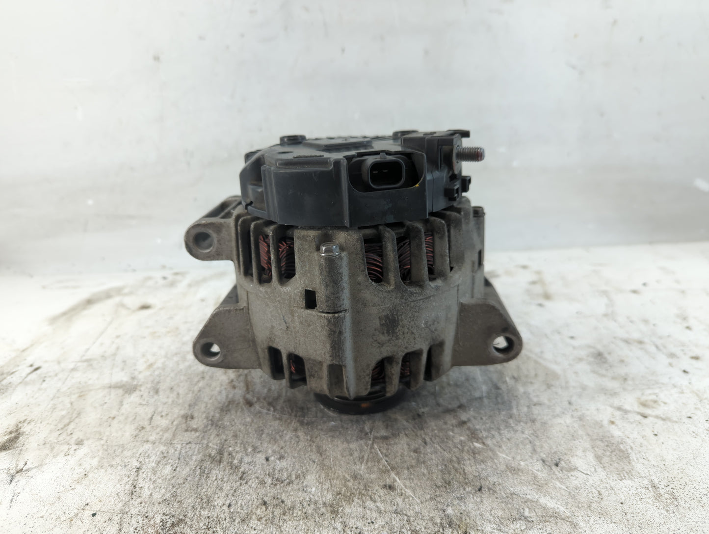 2010-2017 Chevrolet Equinox Alternator Replacement Generator Charging Assembly Engine OEM P/N:13500315 Fits OEM Used Auto Pa