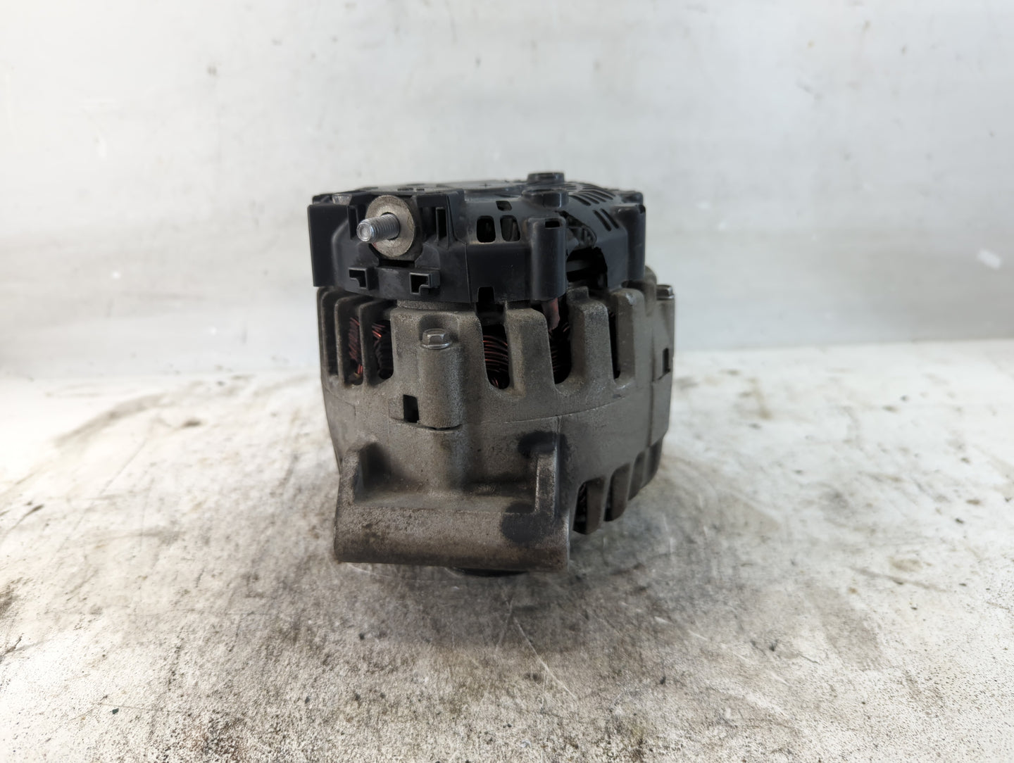 2010-2017 Chevrolet Equinox Alternator Replacement Generator Charging Assembly Engine OEM P/N:13500315 Fits OEM Used Auto Pa
