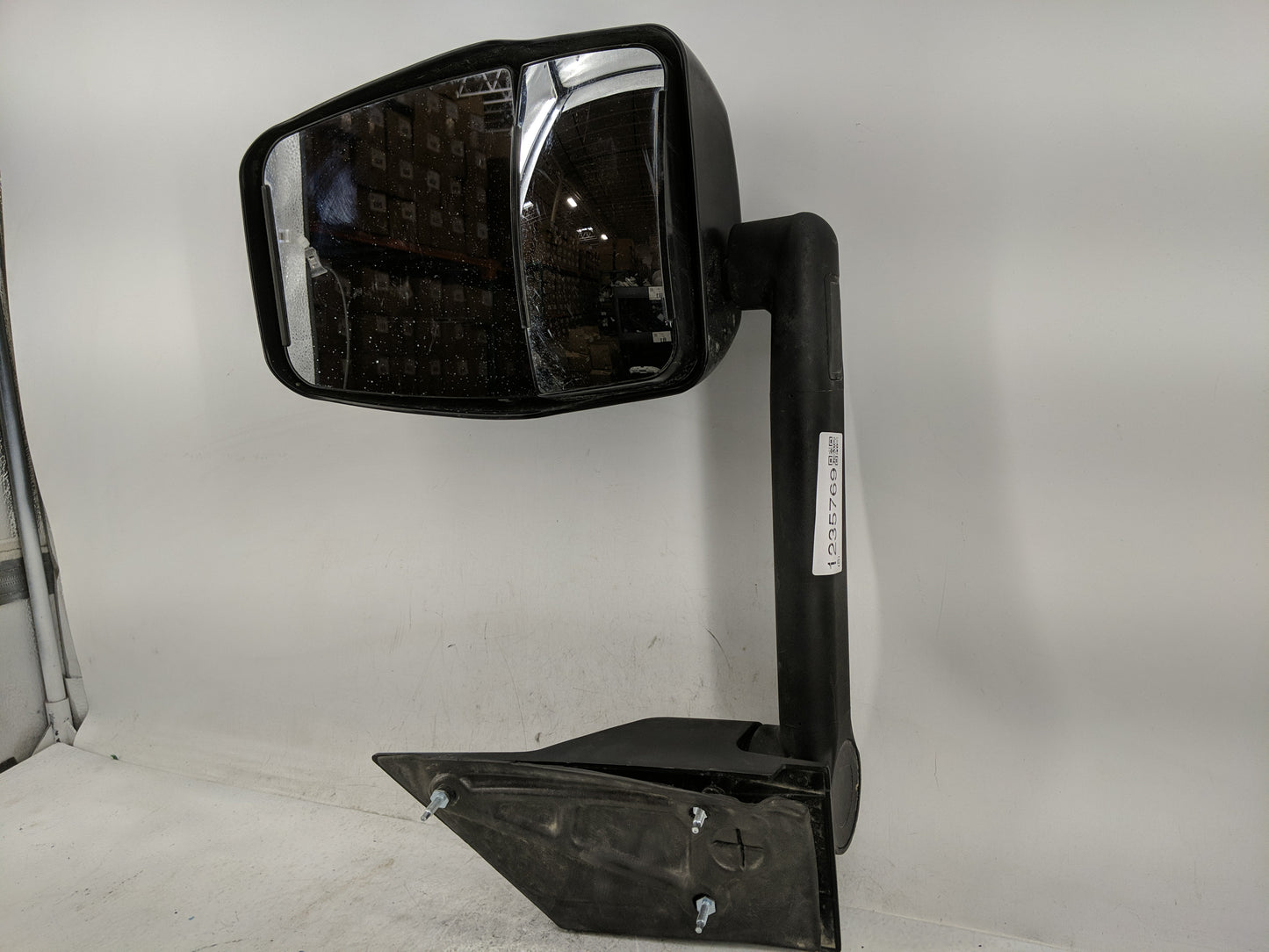 2017 Chevrolet Express 2500 Side Mirror Replacement Passenger Right View Door Mirror Fits OEM Used Auto Parts - Oemusedautop