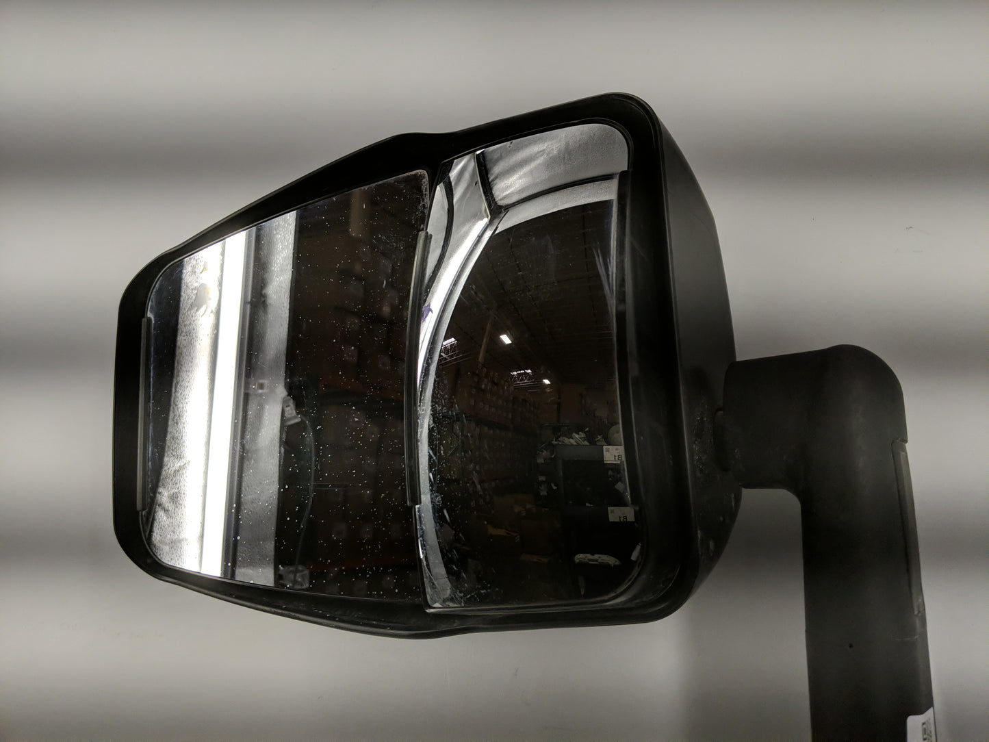 2017 Chevrolet Express 2500 Side Mirror Replacement Passenger Right View Door Mirror Fits OEM Used Auto Parts - Oemusedautop