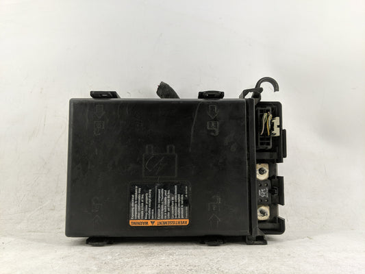 2017 Chevrolet Express 2500 Fusebox Fuse Box Panel Relay Module Fits OEM Used Auto Parts - Oemusedautoparts1.com