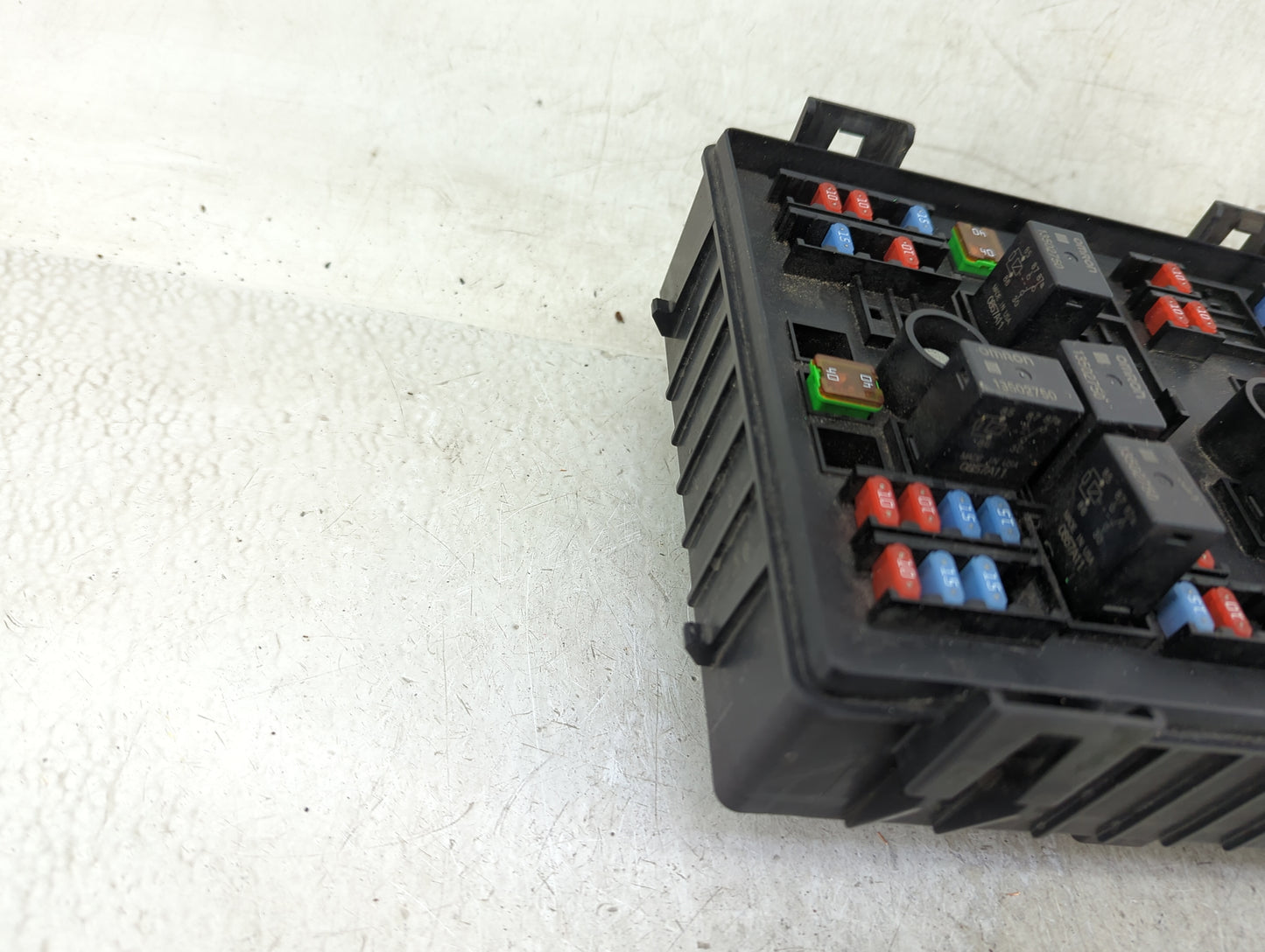 2017 Chevrolet Express 2500 Fusebox Fuse Box Panel Relay Module P/N:84084772 Fits OEM Used Auto Parts - Oemusedautoparts1.co