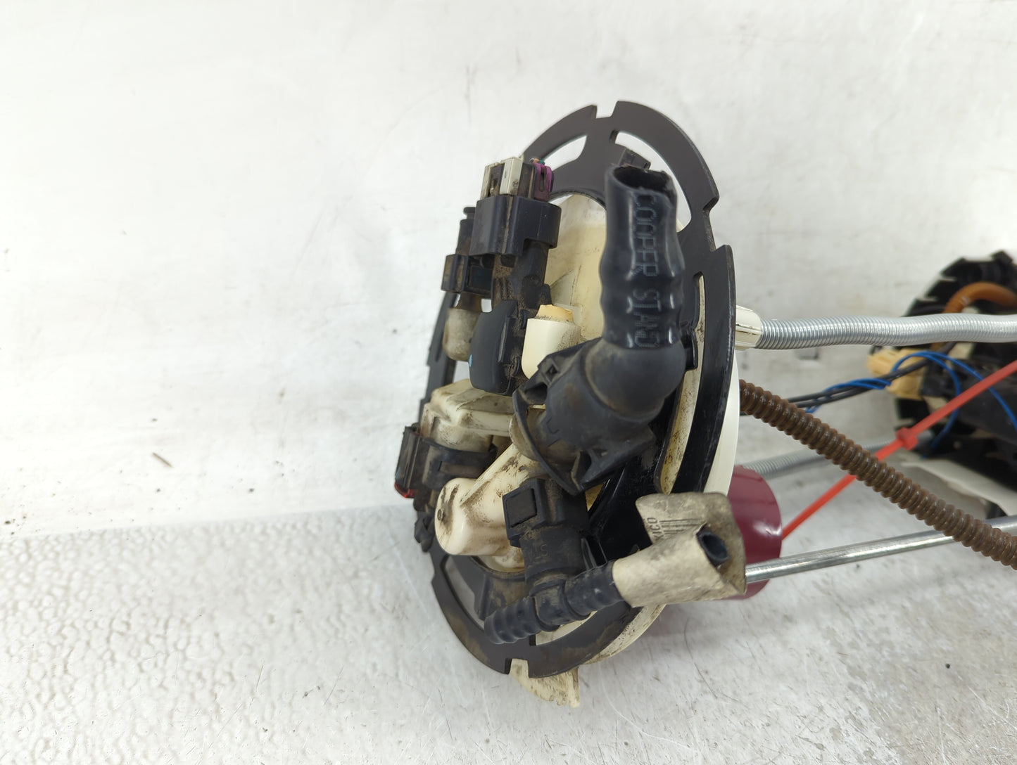 2017-2018 Chevrolet Express 2500 Electrical Gas Fuel Pump Assembly - Oemusedautoparts1.com