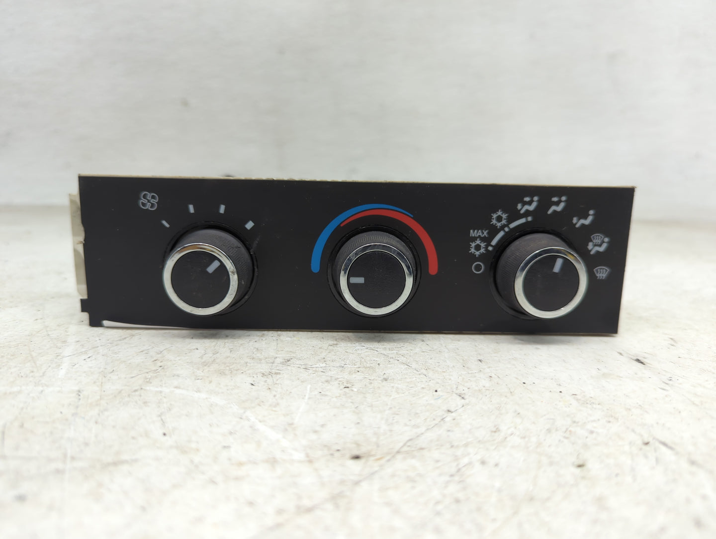 2008-2021 Chevrolet Express 2500 Climate Control Module Temperature AC/Heater Replacement Fits OEM Used Auto Parts - Oemused