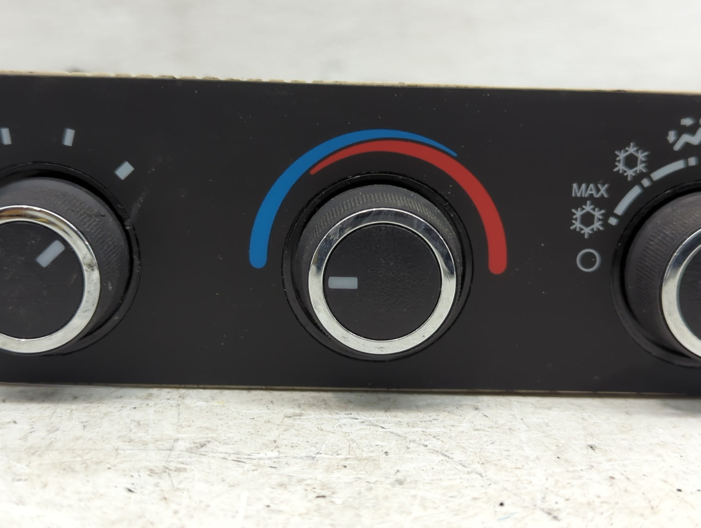 2008-2021 Chevrolet Express 2500 Climate Control Module Temperature AC/Heater Replacement Fits OEM Used Auto Parts - Oemused