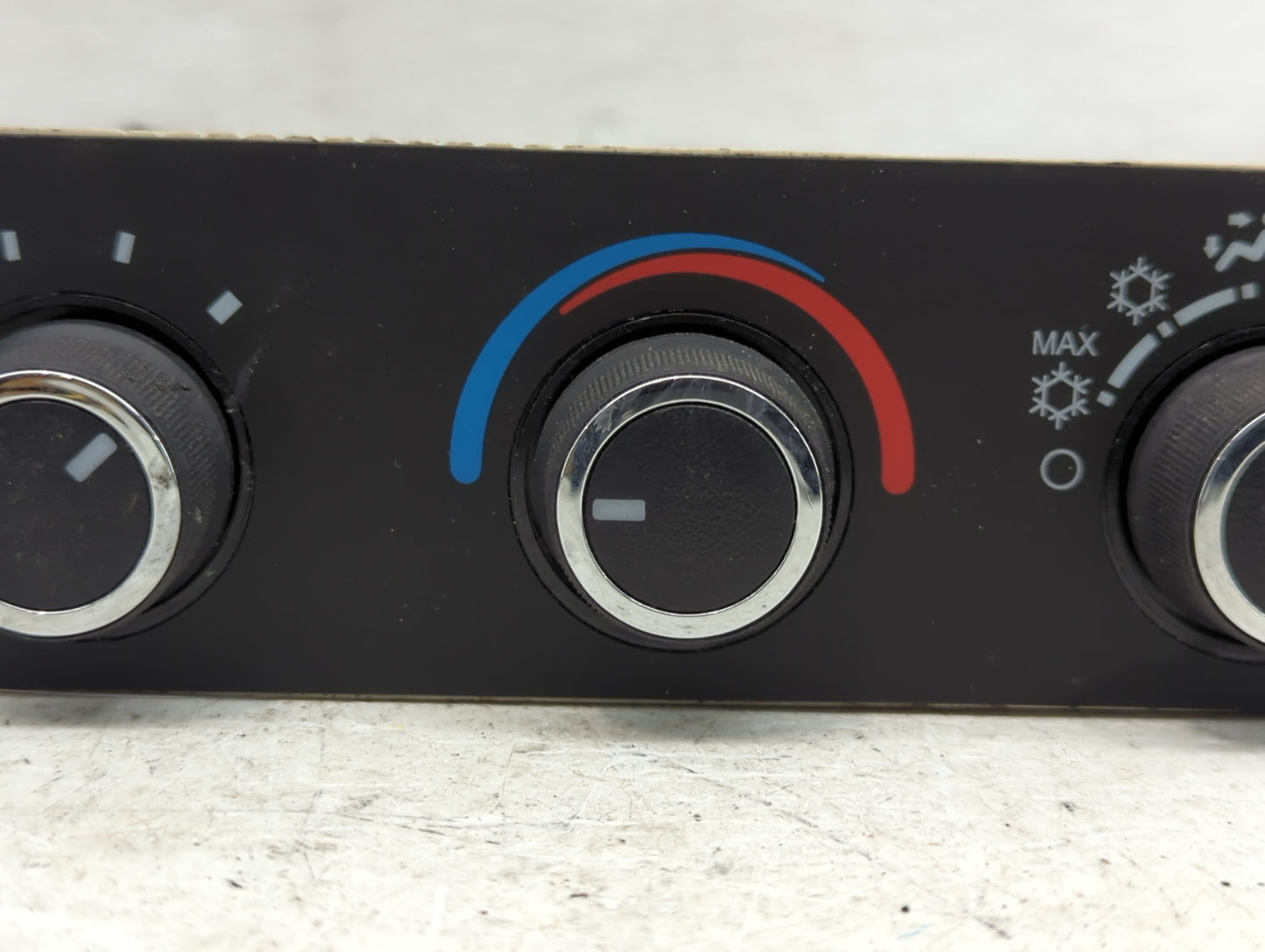 2008-2021 Chevrolet Express 2500 Climate Control Module Temperature AC/Heater Replacement Fits OEM Used Auto Parts - Oemused