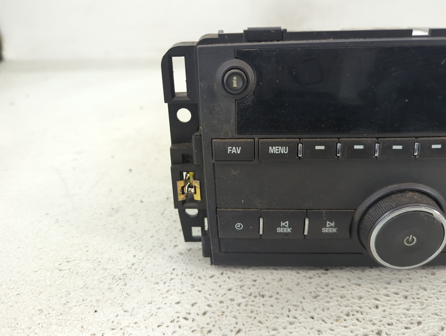 2015-2021 Chevrolet Express 2500 Radio AM FM Cd Player Receiver Replacement P/N:28435272 23475277 Fits OEM Used Auto Parts -