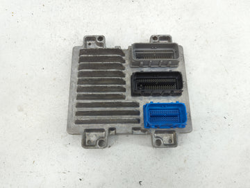 2017-2020 Chevrolet Express 2500 PCM Engine Control Computer ECU ECM PCU OEM P/N:12677671 12668986 Fits OEM Used Auto Parts 