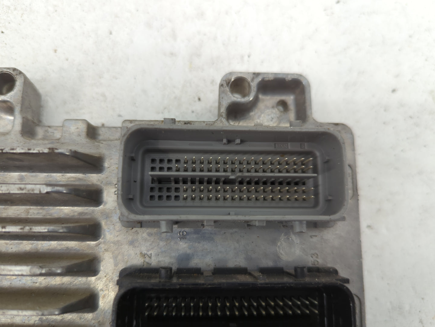2017-2020 Chevrolet Express 2500 PCM Engine Control Computer ECU ECM PCU OEM P/N:12677671 12668986 Fits OEM Used Auto Parts 