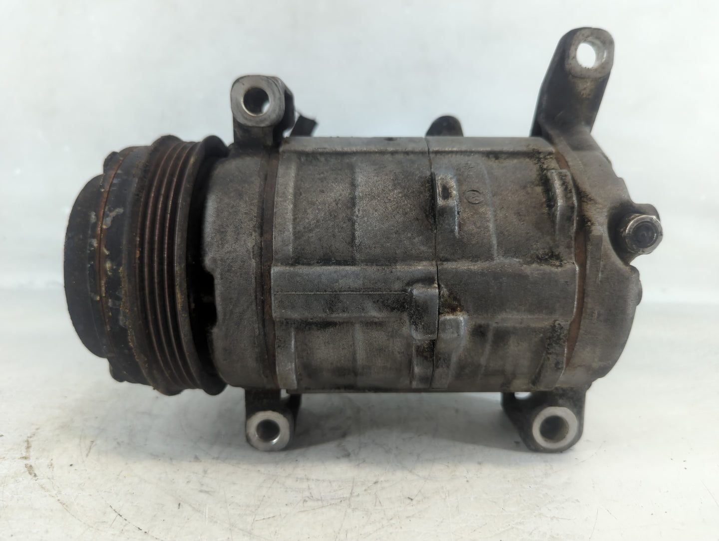 2017-2021 Chevrolet Express 3500 Air Conditioning A/c Ac Compressor Oem - Oemusedautoparts1.com