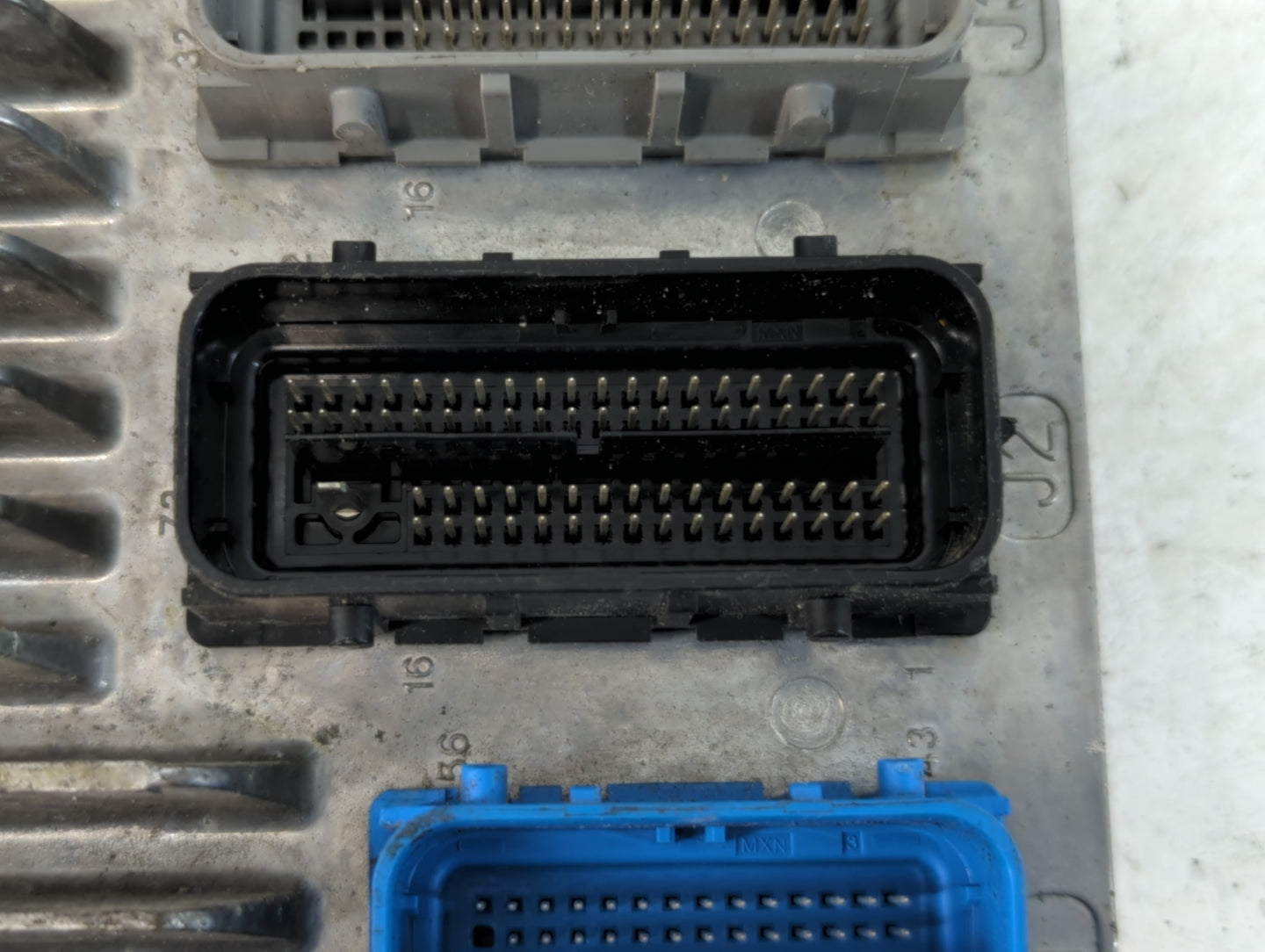 2017 Chevrolet Express Cargo PCM Engine Control Computer ECU ECM PCU OEM P/N:12677671 Fits Fits 2018 2019 2020 2021 OEM Used