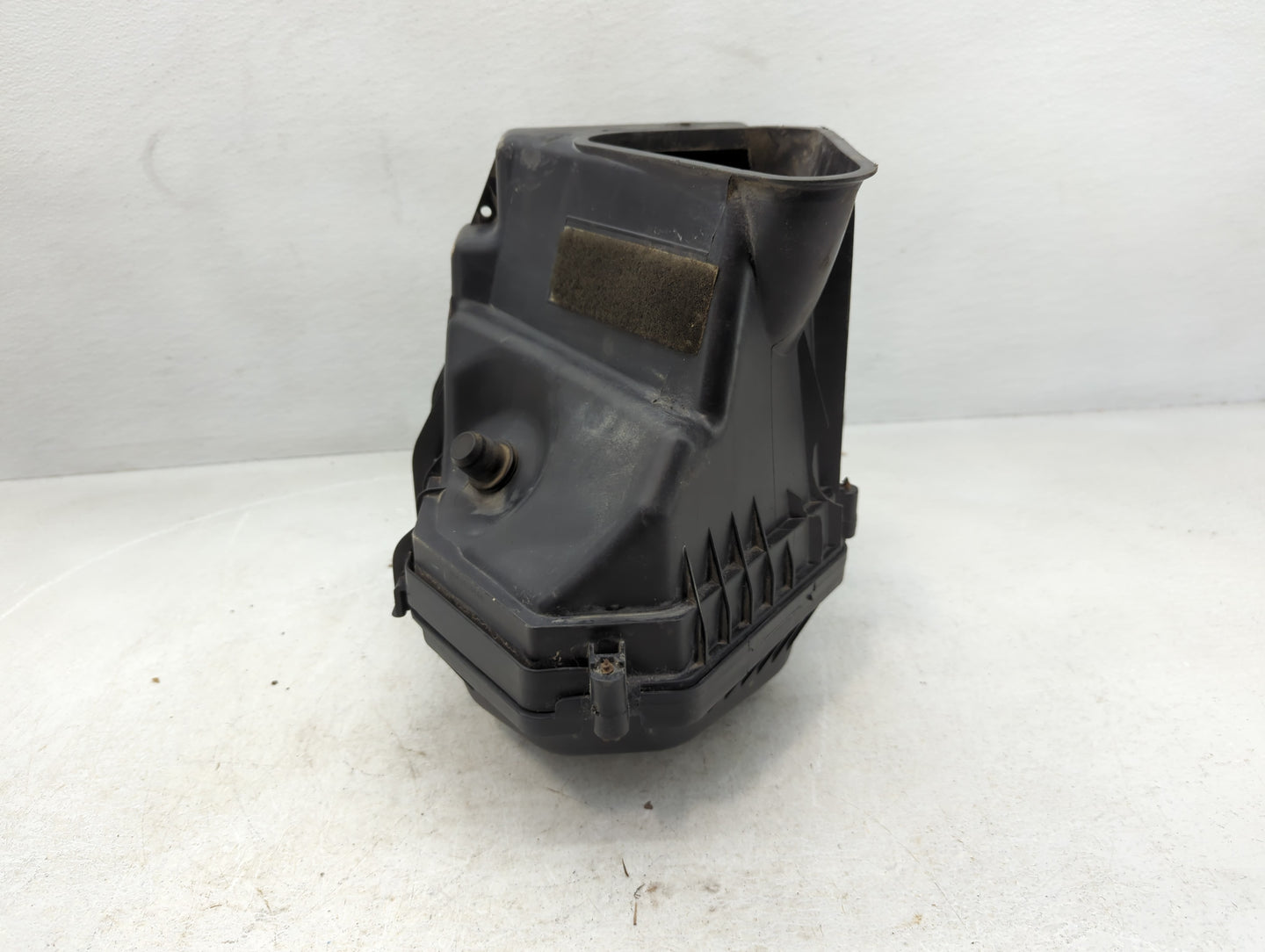 2017 Chevrolet G30 Air Cleaner Intake-duct Hose Tube - Oemusedautoparts1.com