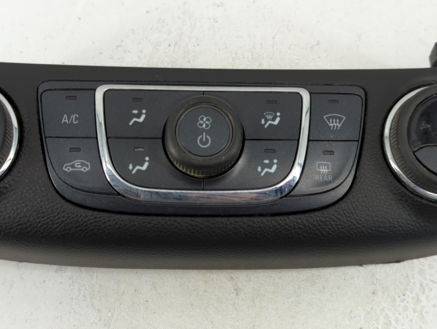 2014-2020 Chevrolet Impala Climate Control Module Temperature AC/Heater Replacement P/N:23453509 Fits OEM Used Auto Parts - 