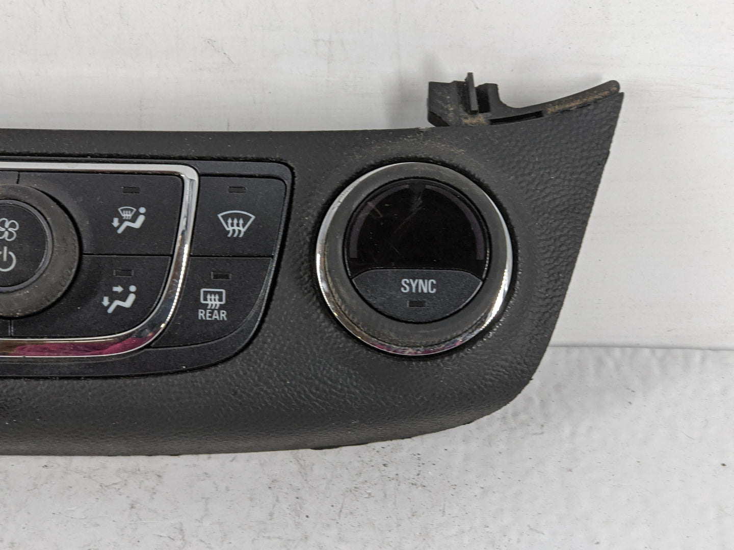 2014-2020 Chevrolet Impala Climate Control Module Temperature AC/Heater Replacement P/N:000235226 23453509 Fits OEM Used Aut