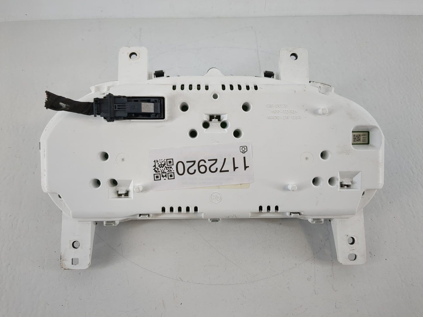 2017-2020 Chevrolet Impala Instrument Cluster Speedometer Gauges P/N:84037517 Fits Fits 2017 2018 2019 2020 OEM Used Auto Pa