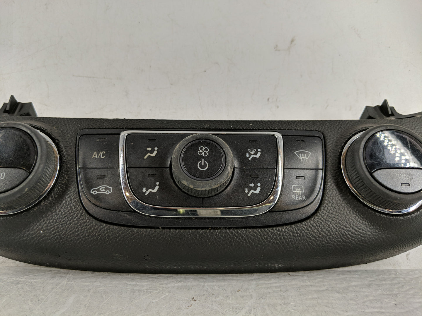 2014-2020 Chevrolet Impala Climate Control Module Temperature AC/Heater Replacement P/N:23453509 Fits OEM Used Auto Parts - 