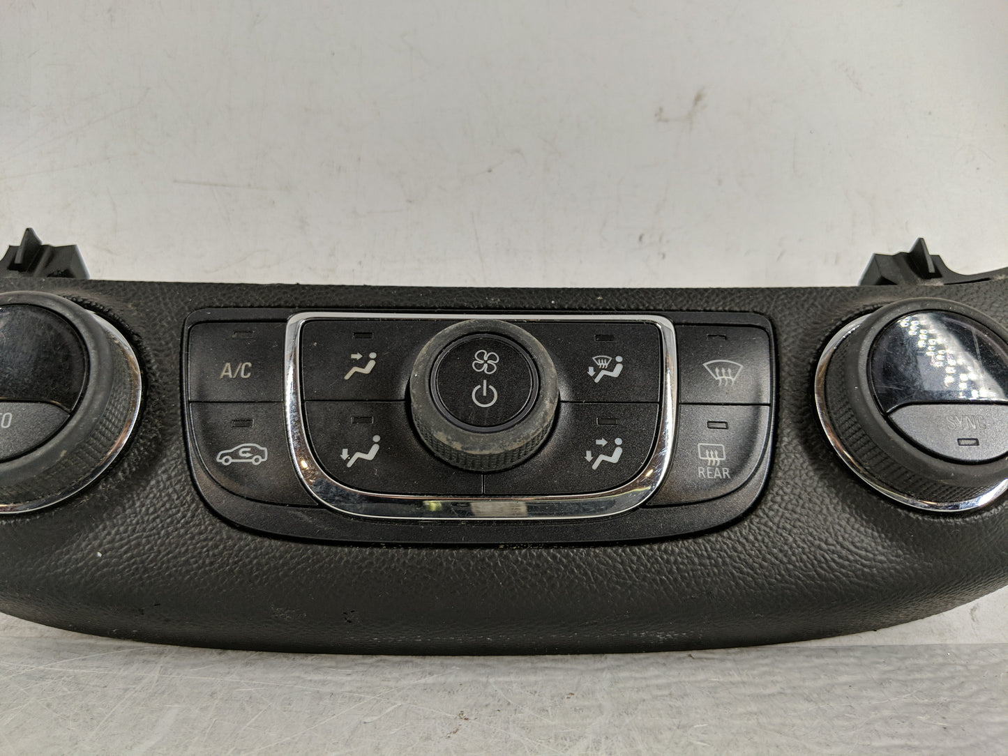 2014-2020 Chevrolet Impala Climate Control Module Temperature AC/Heater Replacement P/N:23453509 Fits OEM Used Auto Parts - 