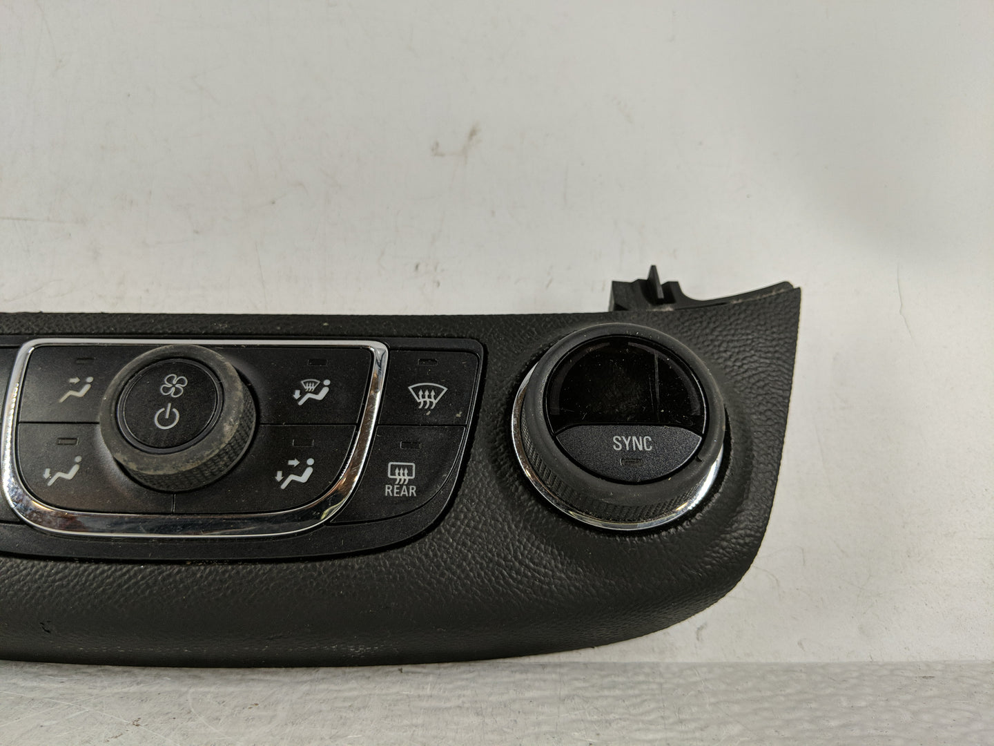2014-2020 Chevrolet Impala Climate Control Module Temperature AC/Heater Replacement P/N:23453509 Fits OEM Used Auto Parts - 
