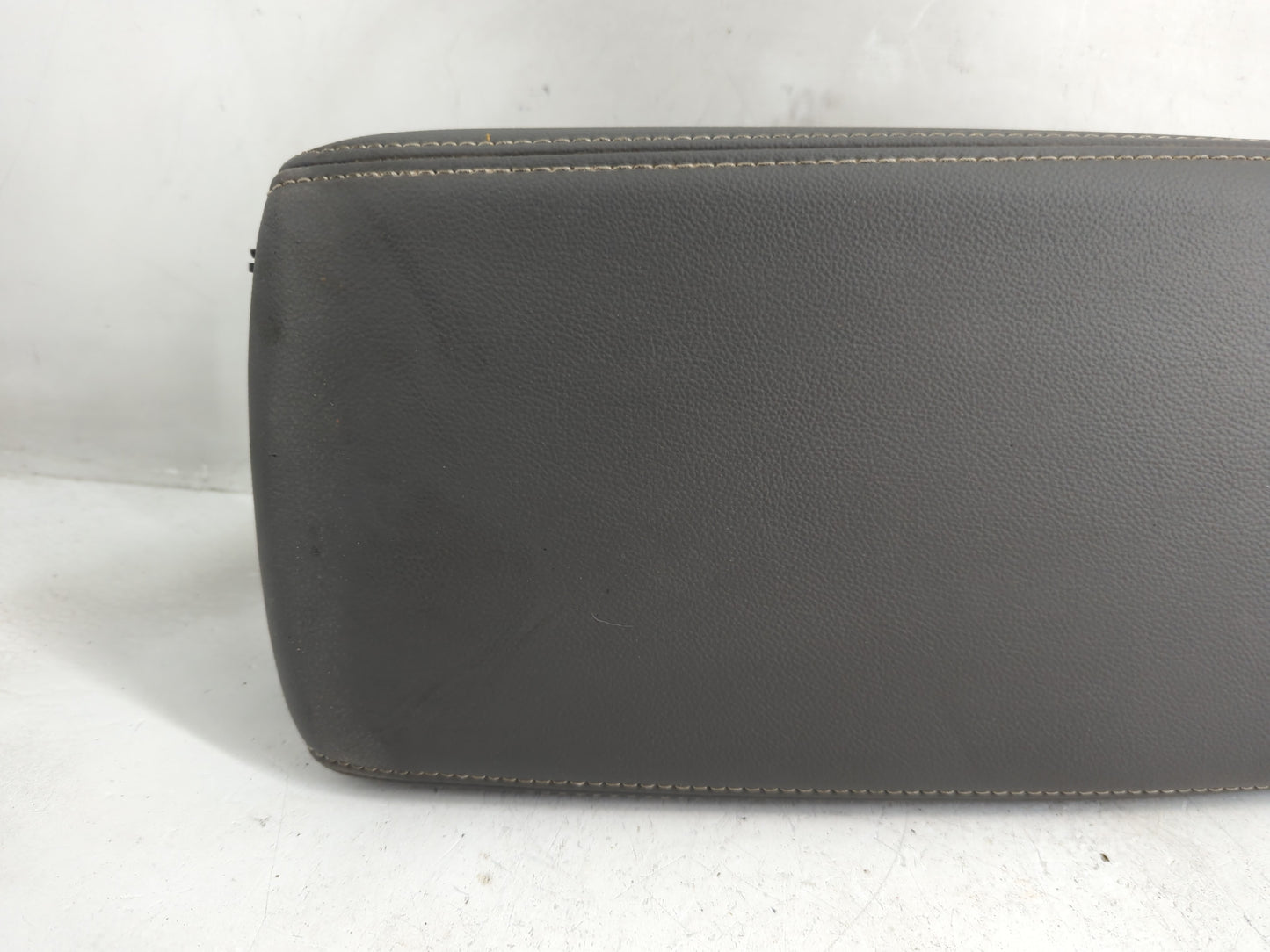 2017 Chevrolet Impala Center Console Armrest Cover Lid Fits OEM Used Auto Parts - Oemusedautoparts1.com
