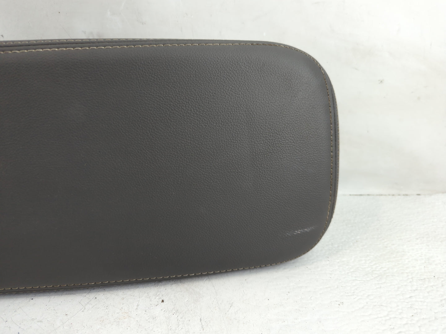 2017 Chevrolet Impala Center Console Armrest Cover Lid Fits OEM Used Auto Parts - Oemusedautoparts1.com