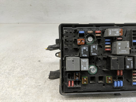 2016-2019 Chevrolet Impala Fusebox Fuse Box Panel Relay Module P/N:13222782 Fits Fits 2016 2017 2018 2019 OEM Used Auto Parts