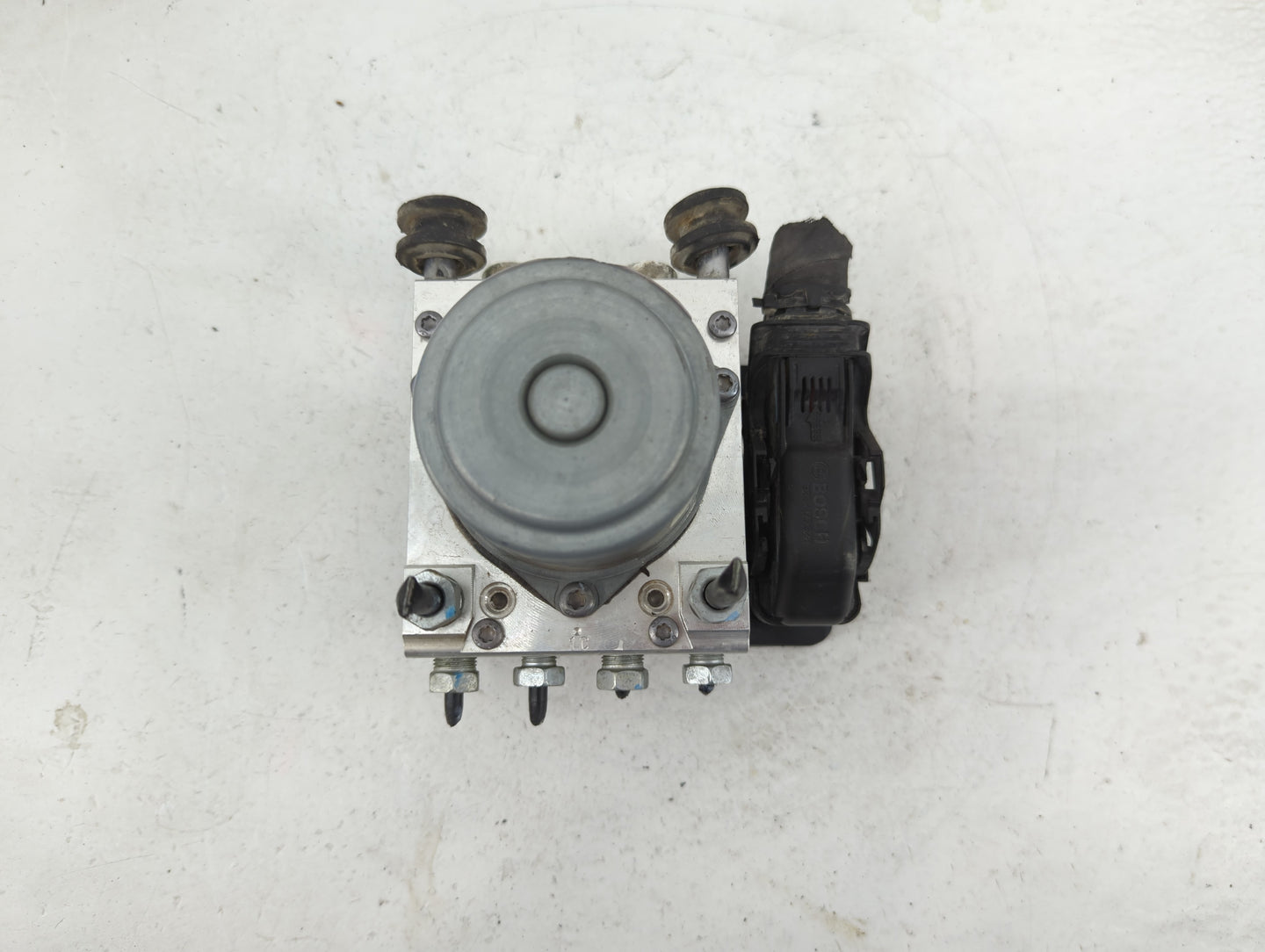 2017-2020 Chevrolet Impala ABS Pump Control Module Replacement P/N:122505659 84092226 Fits Fits 2017 2018 2019 2020 OEM Used