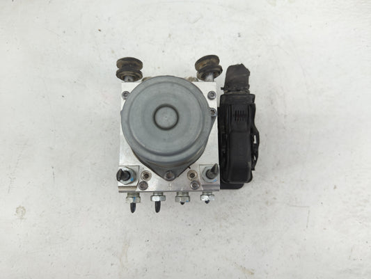 2017-2020 Chevrolet Impala ABS Pump Control Module Replacement P/N:122505659 84092226 Fits Fits 2017 2018 2019 2020 OEM Used Auto Parts