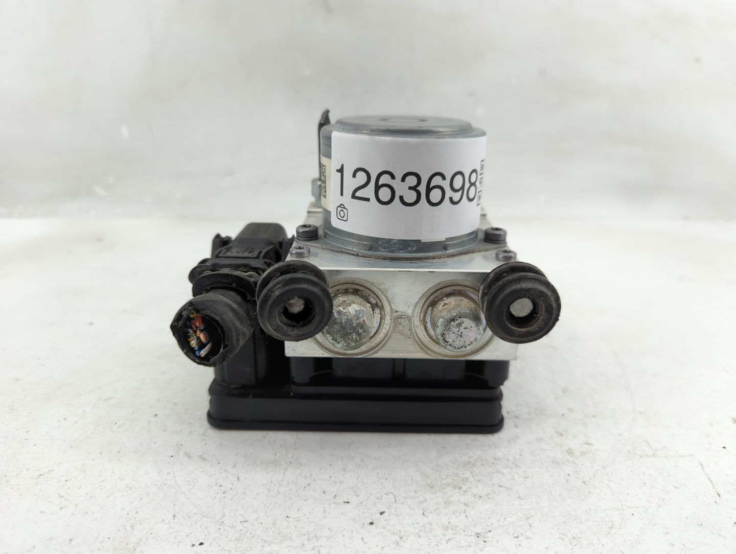 2017-2020 Chevrolet Impala ABS Pump Control Module Replacement P/N:122505659 84092226 Fits Fits 2017 2018 2019 2020 OEM Used