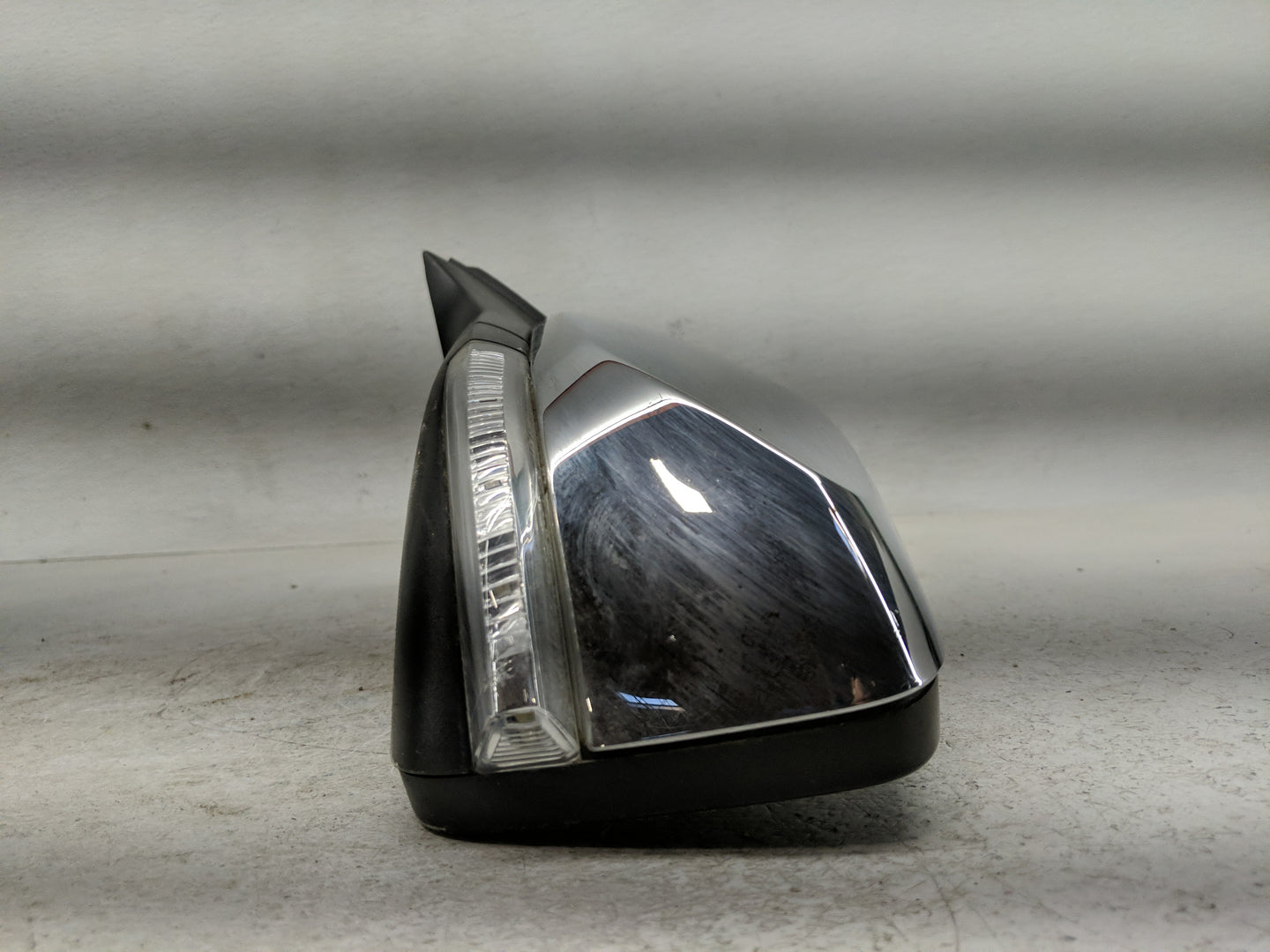 2016-2017 Chevrolet Impala Side Mirror Replacement Driver Left View Door Mirror Fits Fits 2016 2017 OEM Used Auto Parts - Oe