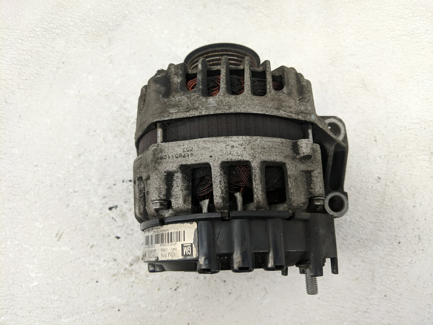 2017-2020 Chevrolet Impala Alternator Replacement Generator Charging Assembly Engine OEM P/N:13597235 Fits OEM Used Auto Par