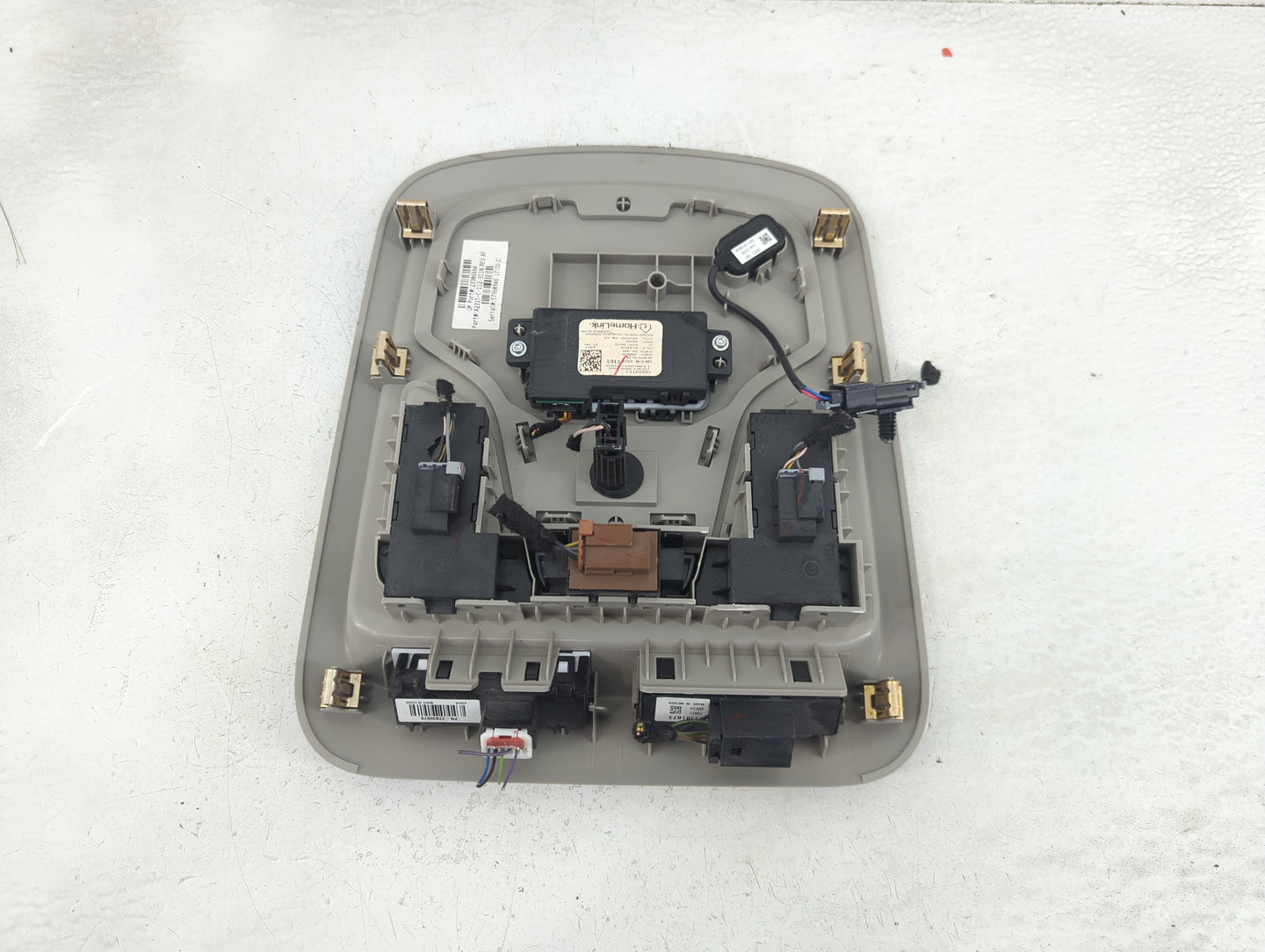 2017-2020 Chevrolet Impala Overhead Roof Console - Oemusedautoparts1.com