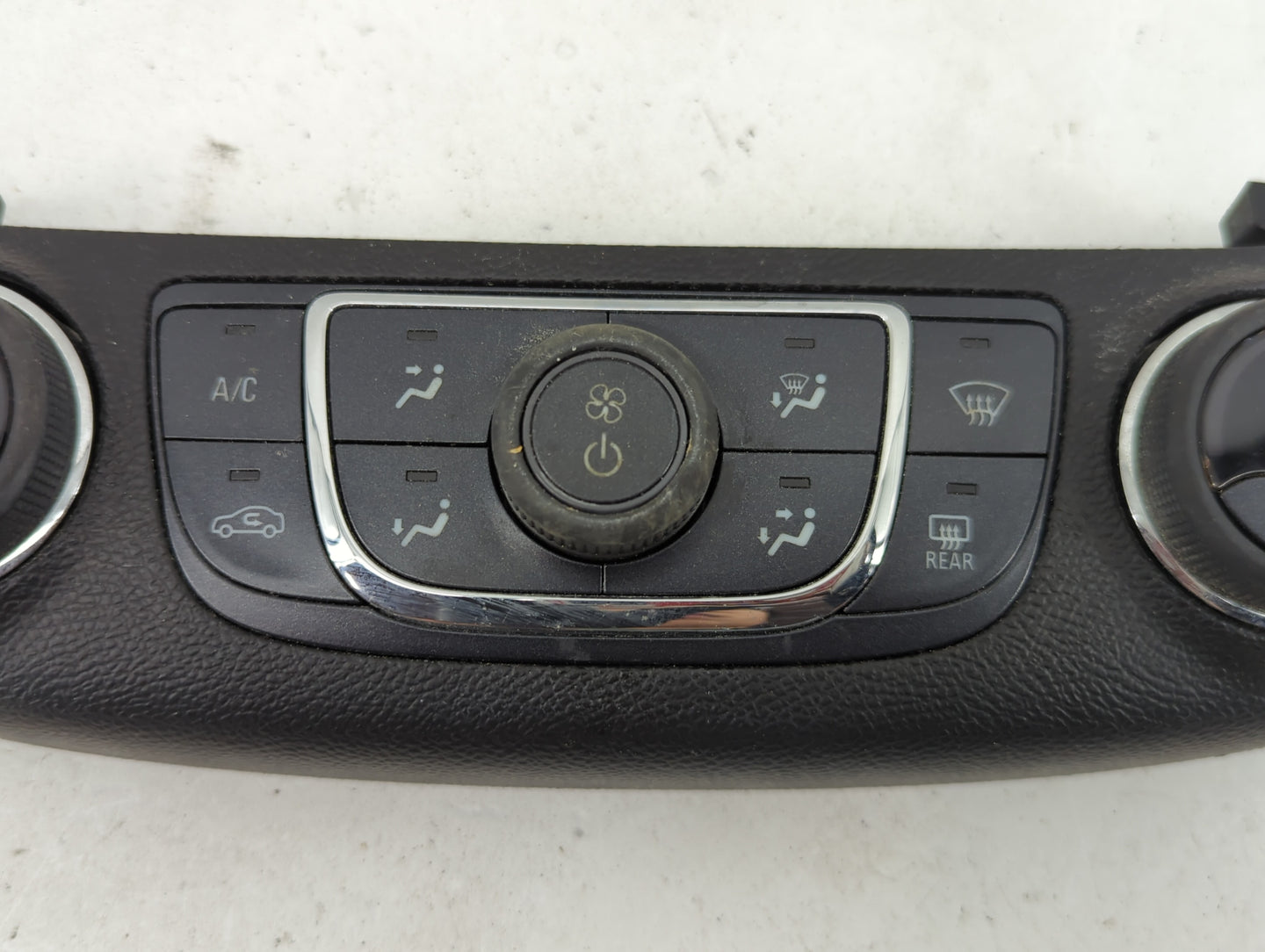 2014-2020 Chevrolet Impala Climate Control Module Temperature AC/Heater Replacement P/N:23453509 Fits OEM Used Auto Parts - 