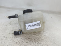 2014 Chevrolet Impala Radiator Coolant Overflow Expansion Tank Bottle 1432025 - Oemusedautoparts1.com