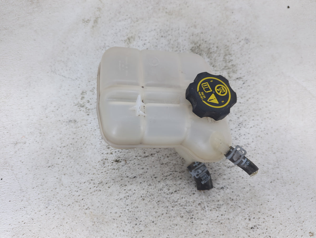 2014 Chevrolet Impala Radiator Coolant Overflow Expansion Tank Bottle 1432074 - Oemusedautoparts1.com