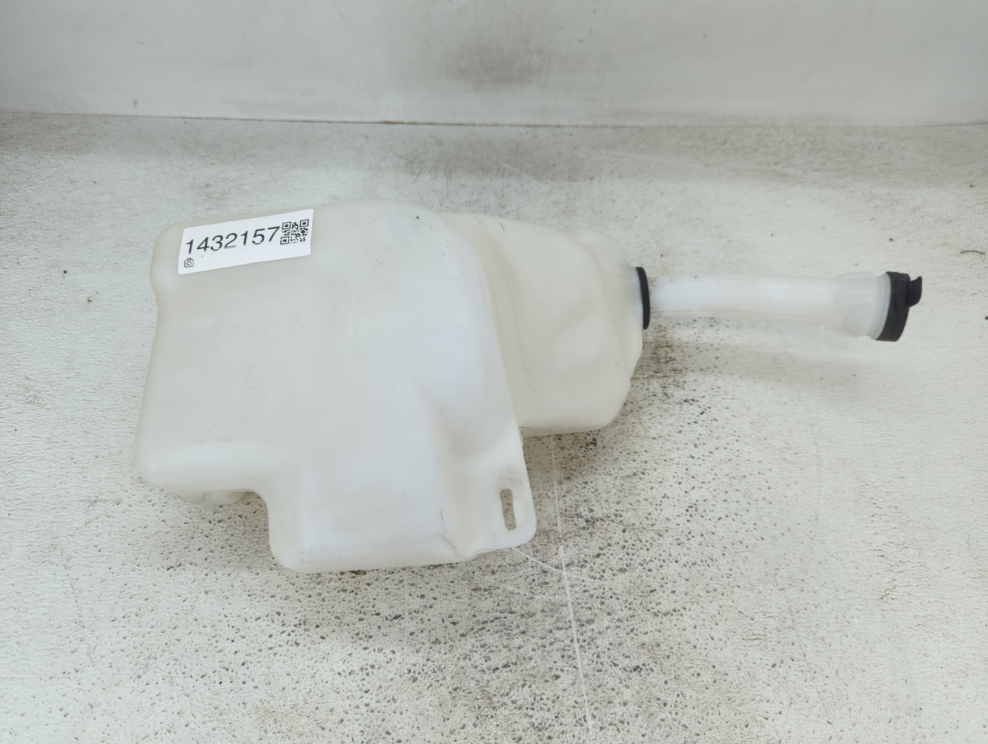 2014-2020 Chevrolet Impala Windshield Washer Fluid Reservoir Bottle Oem - Oemusedautoparts1.com