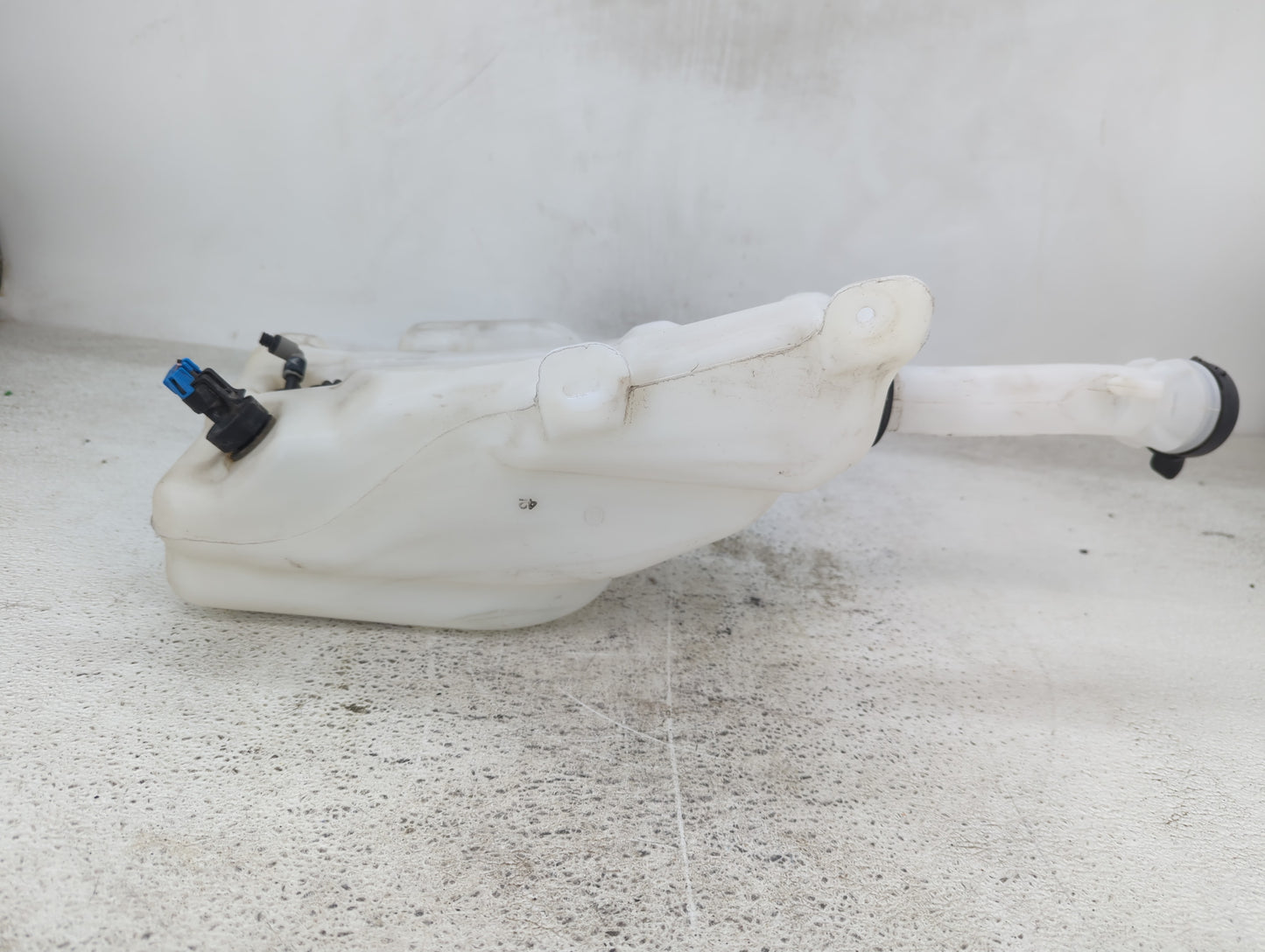 2014-2020 Chevrolet Impala Windshield Washer Fluid Reservoir Bottle Oem - Oemusedautoparts1.com