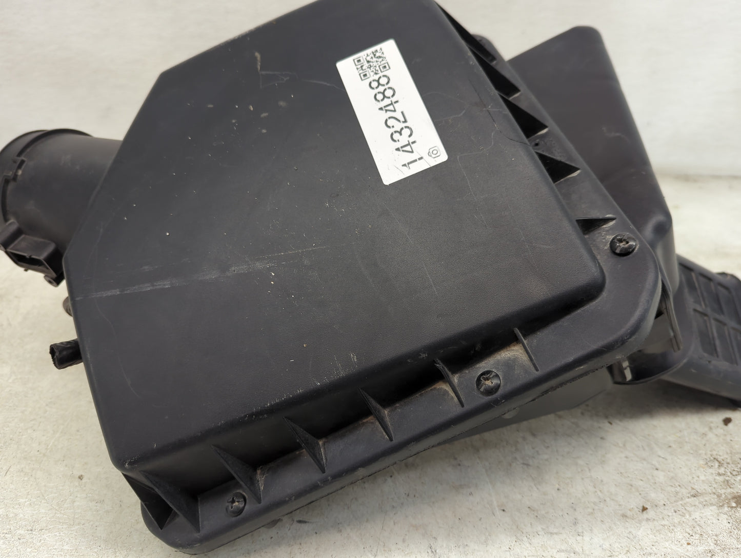 2014-2020 Chevrolet Impala Air Cleaner Intake-duct Hose Tube - Oemusedautoparts1.com
