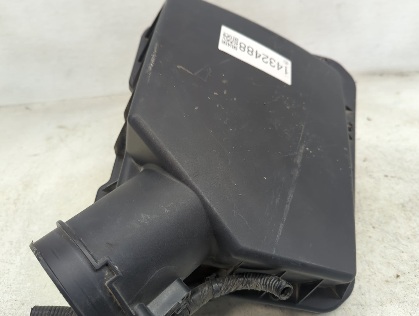 2014-2020 Chevrolet Impala Air Cleaner Intake-duct Hose Tube - Oemusedautoparts1.com