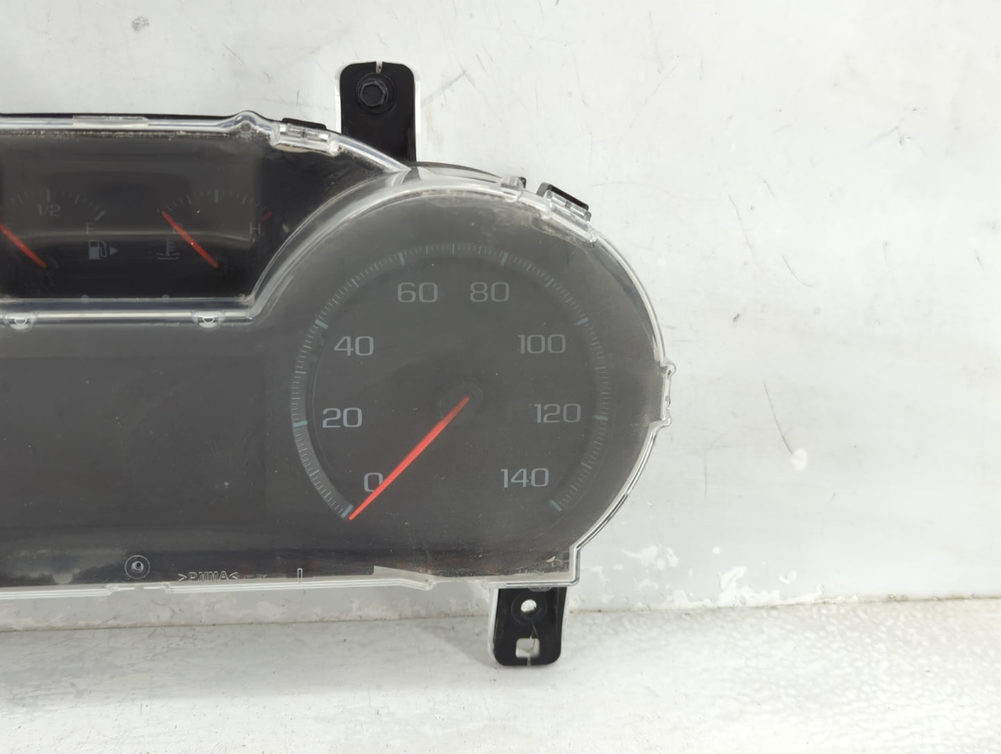 2017-2020 Chevrolet Impala Instrument Cluster Speedometer Gauges P/N:84142077 Fits Fits 2017 2018 2019 2020 OEM Used Auto Pa