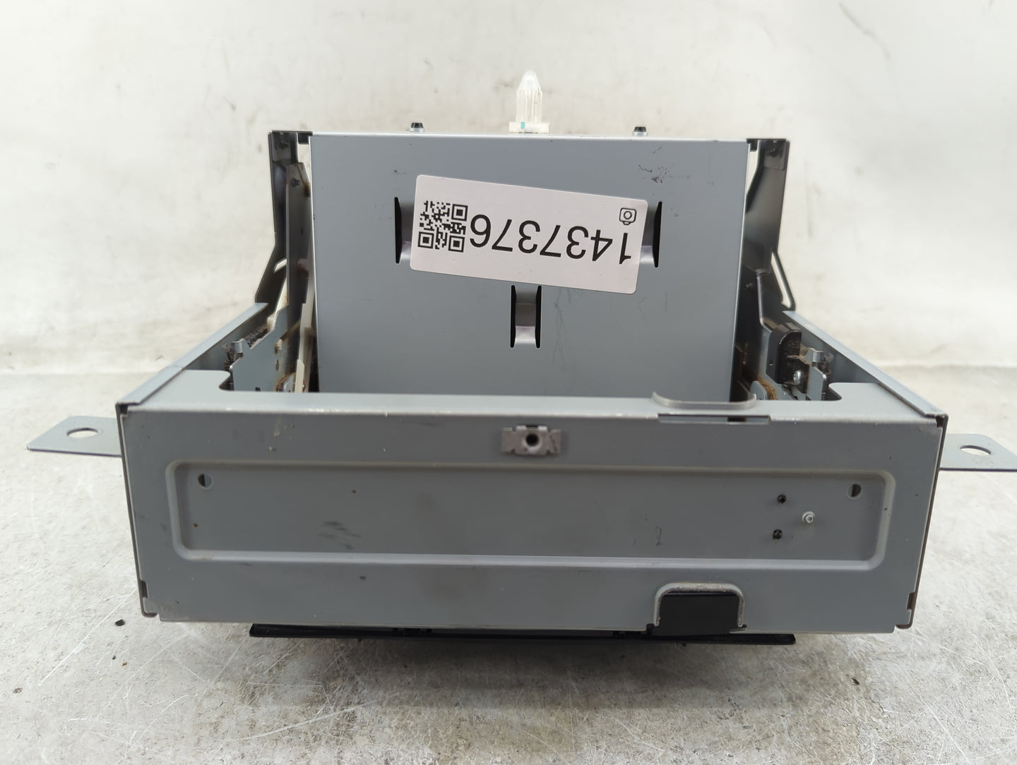 2017 Chevrolet Impala Radio AM FM Cd Player Receiver Replacement Fits OEM Used Auto Parts - Oemusedautoparts1.com