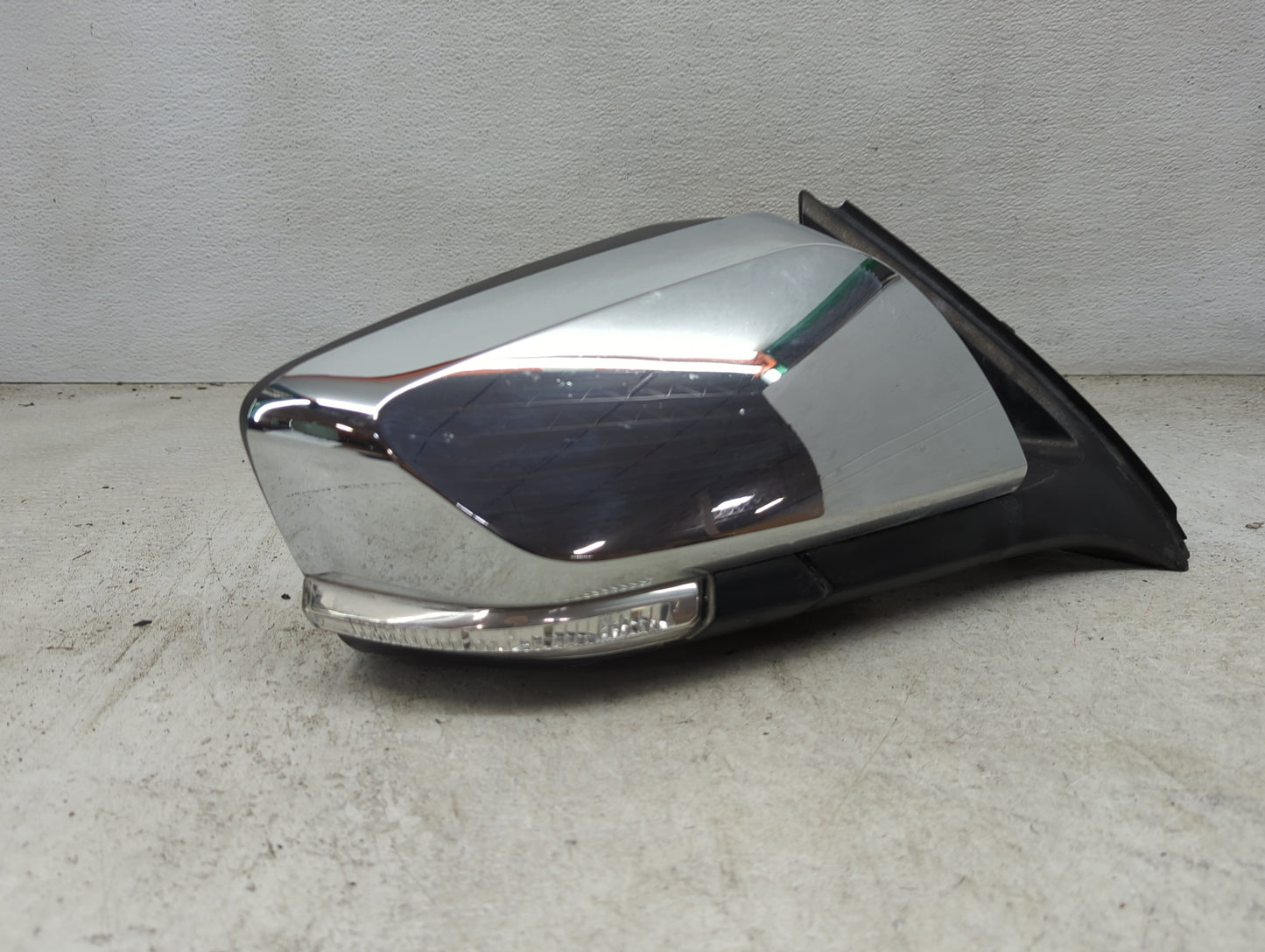 2016-2017 Chevrolet Impala Passenger Side View Mirror - Right Door Mirror OEM Used - Oemusedautoparts1.com