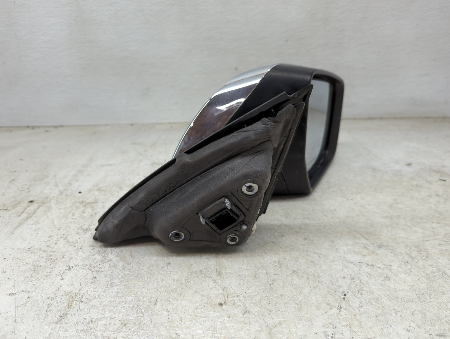 2016-2017 Chevrolet Impala Passenger Side View Mirror - Right Door Mirror OEM Used - Oemusedautoparts1.com
