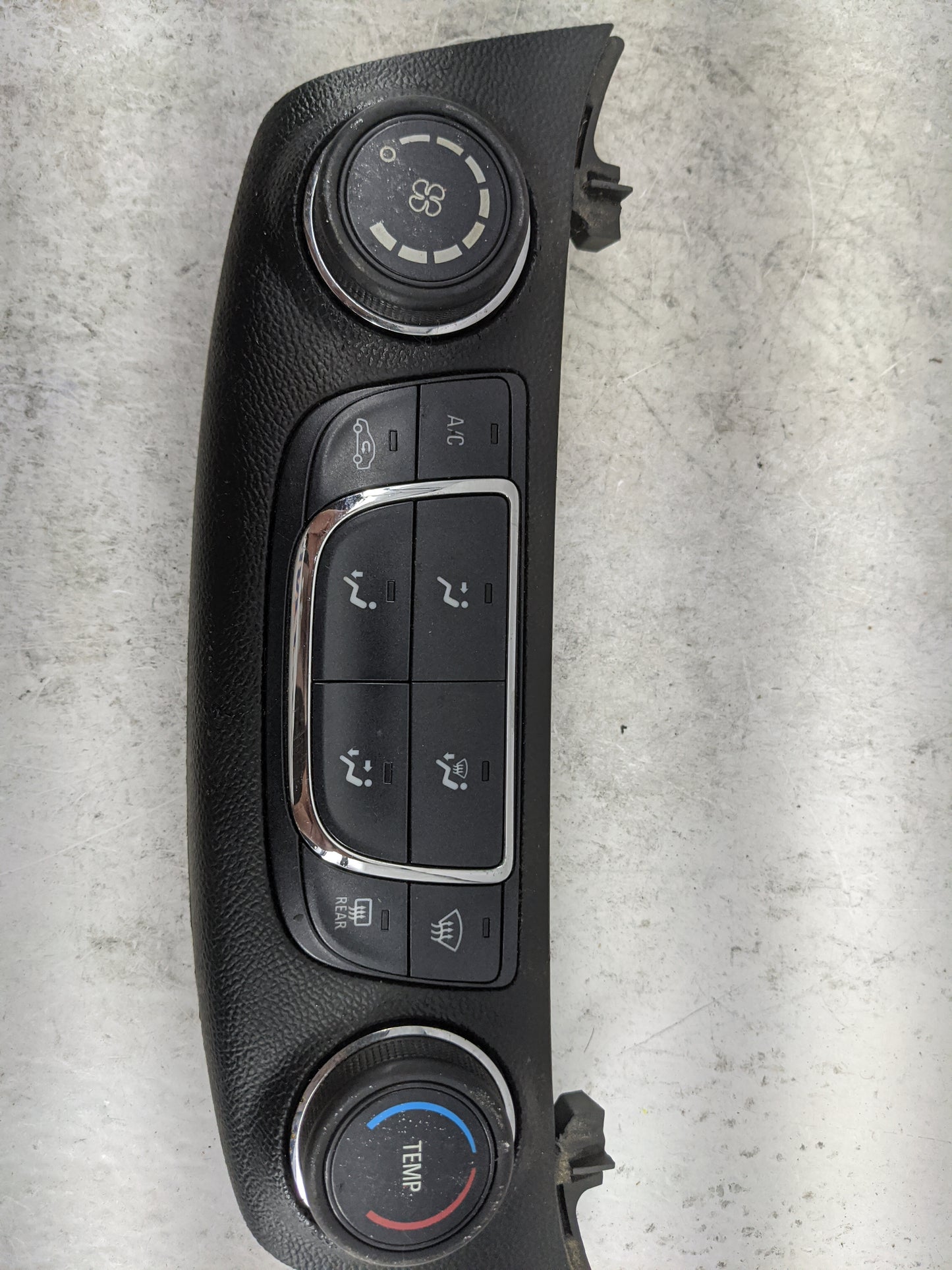 2014-2020 Chevrolet Impala Climate Control Module Temperature AC/Heater Replacement P/N:23453508 QFGM205A Fits OEM Used Auto