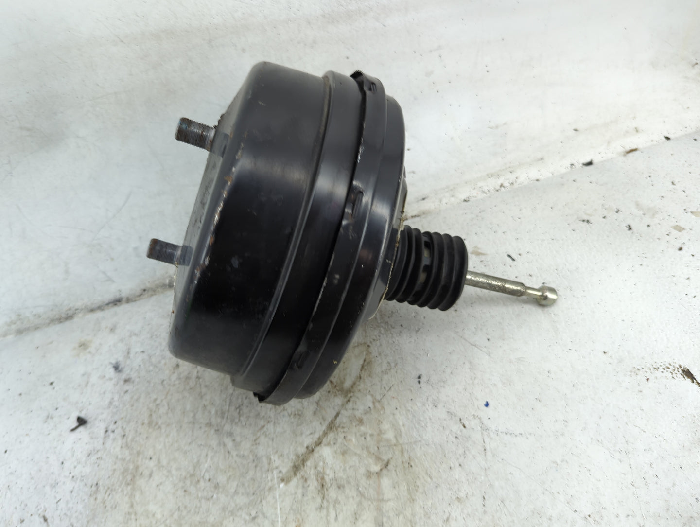 2014-2020 Chevrolet Impala Power Brake Booster Oem 1490391 - Oemusedautoparts1.com