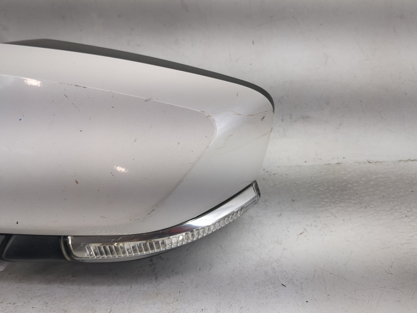2016-2017 Chevrolet Impala Passenger Side View Mirror - Right Door Mirror OEM Used - Oemusedautoparts1.com