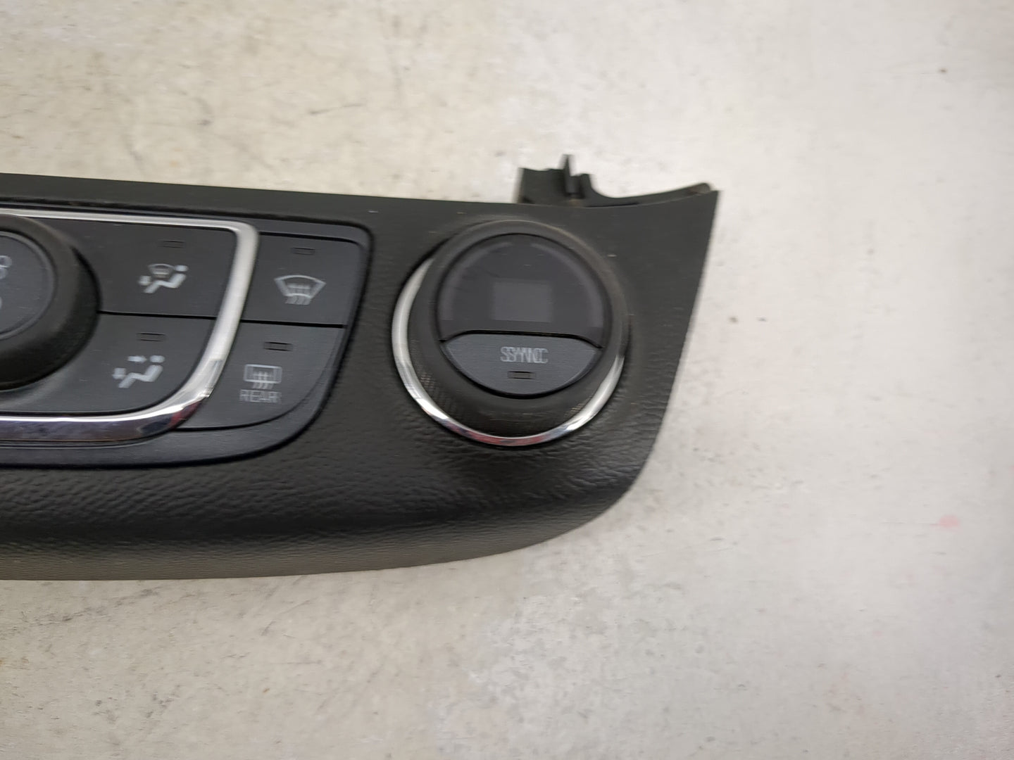 2014-2020 Chevrolet Impala Climate Control Module Temperature AC/Heater Replacement P/N:23453509 QFGM207A Fits OEM Used Auto